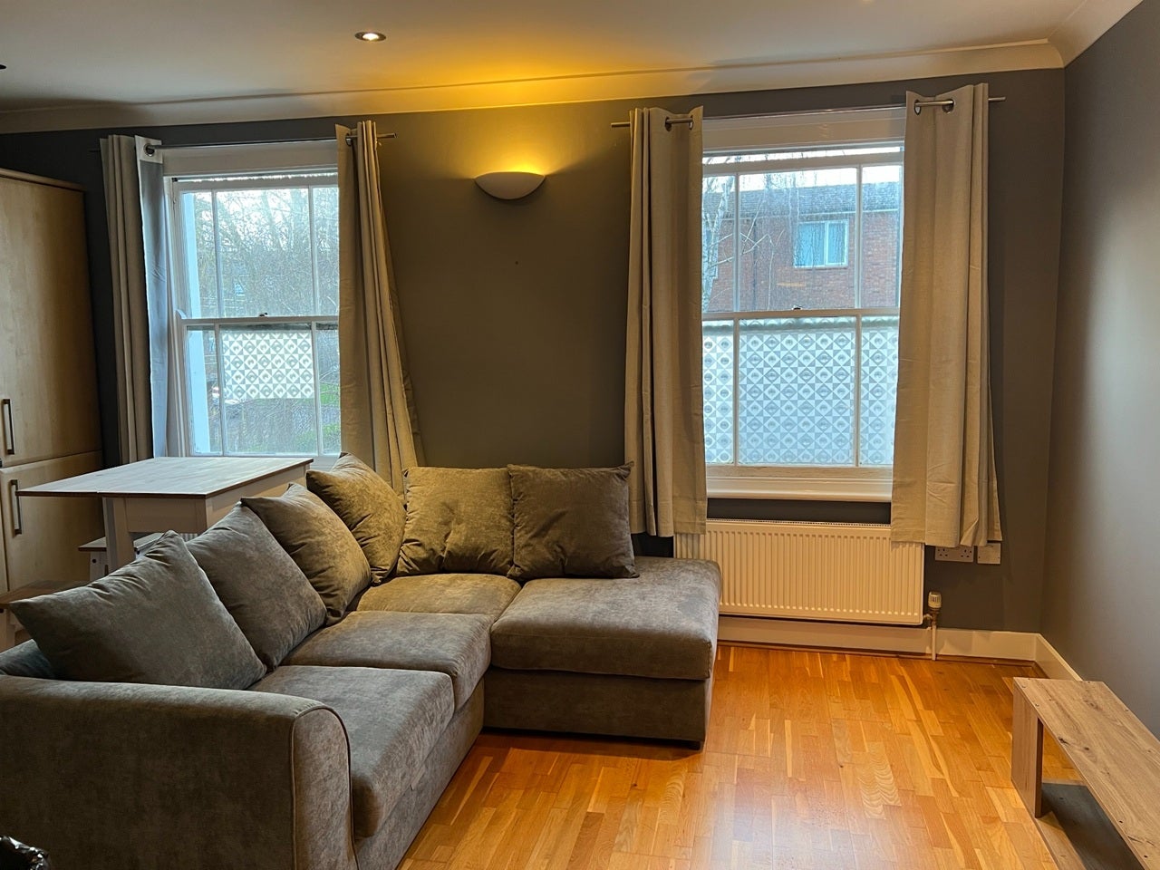 Flat Malpas Road in Greater London