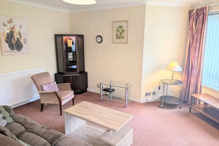 Flat Ascot Court in Glasgow