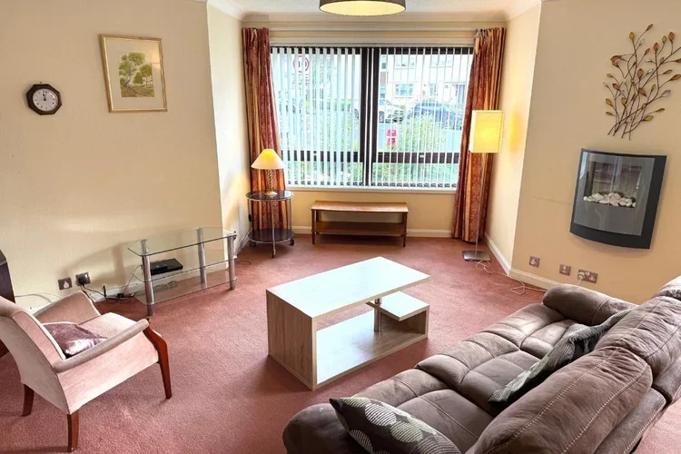 Flat Ascot Court in Glasgow