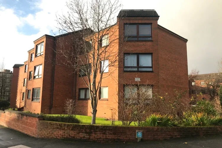 Flat Ascot Court in Glasgow