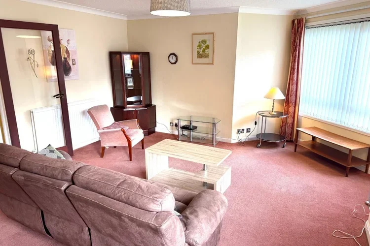 Flat Ascot Court in Glasgow