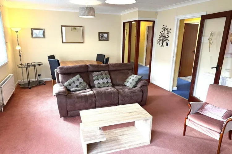 Flat Ascot Court in Glasgow