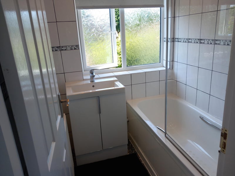 Room Woolacombe Close in Warrington