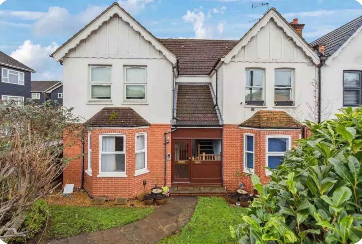 Flat Waller Drive in Greater London
