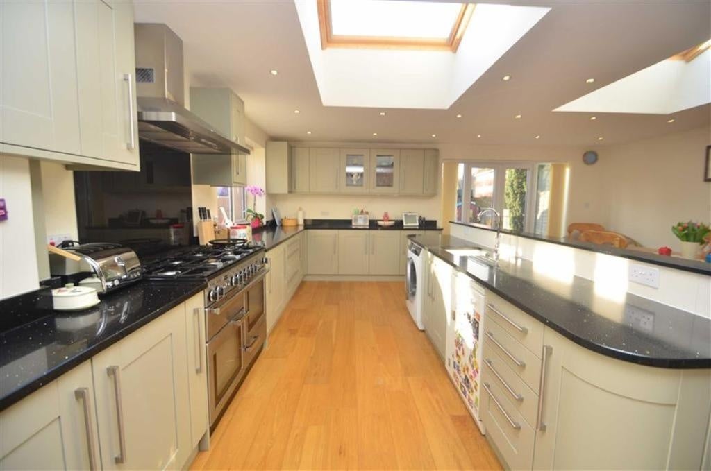 House Heathside in Greater London