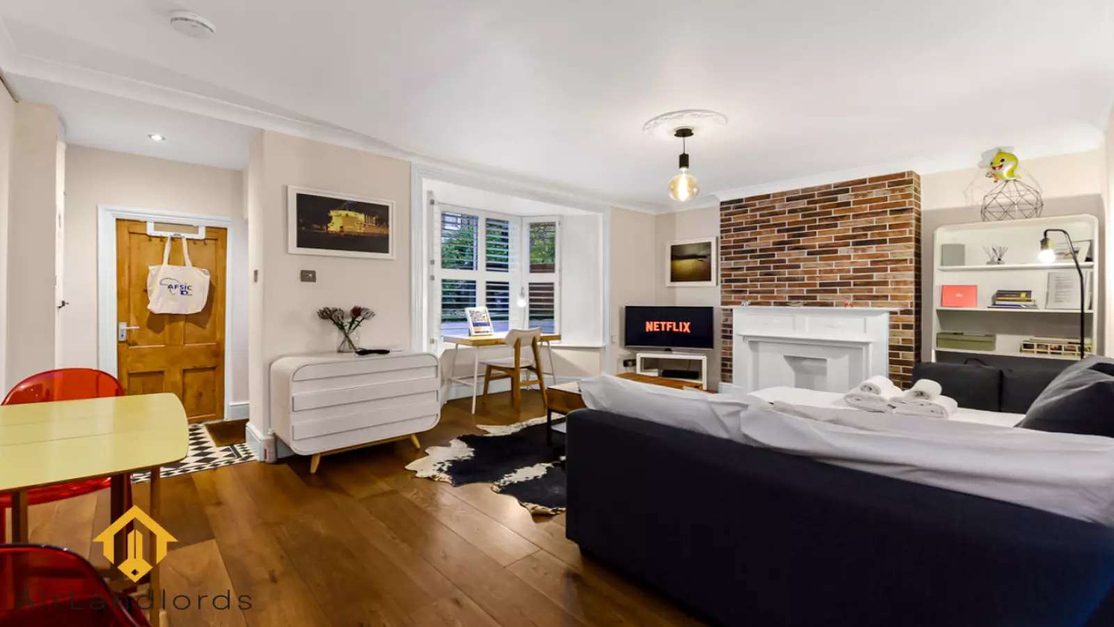 Flat Sandringham Road in Greater London