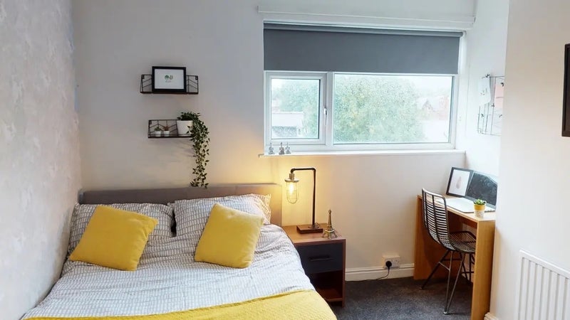 Room Headingley View in Leeds