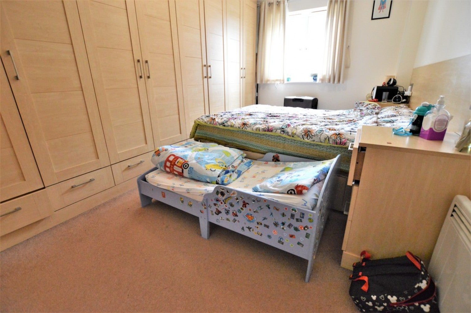 Flat Chalvey Road East in Slough