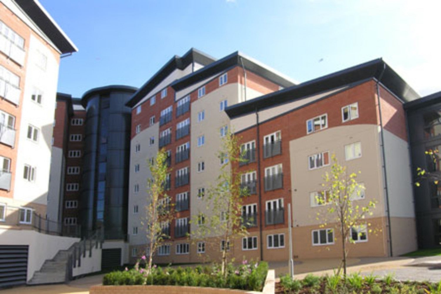 Flat Chalvey Road East in Slough