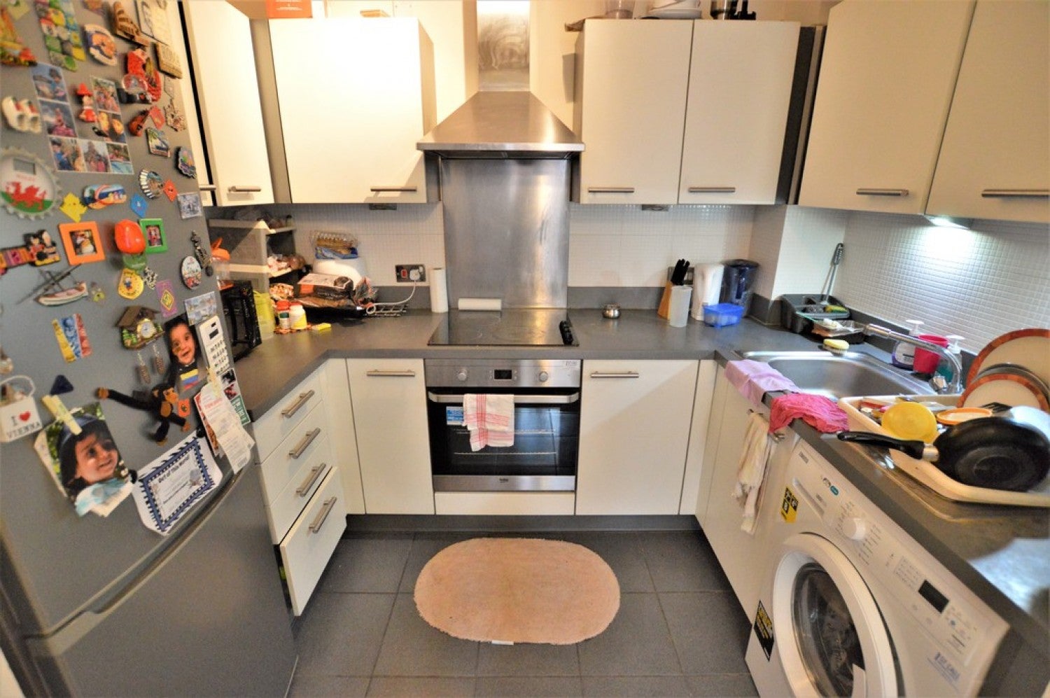 Flat Chalvey Road East in Slough