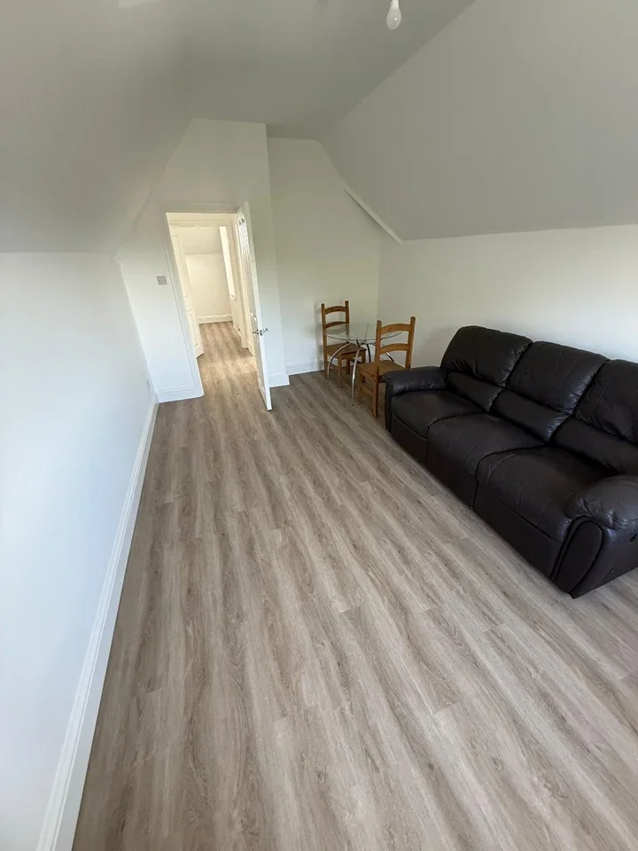 Flat Ninfield Road in Rother