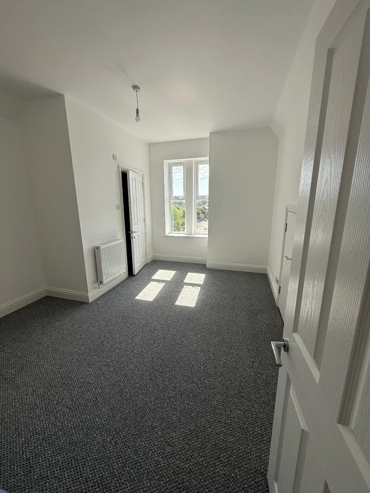 Flat Ninfield Road in Rother