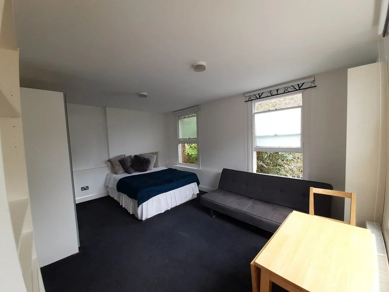 Flat Sulgrave Road in Greater London