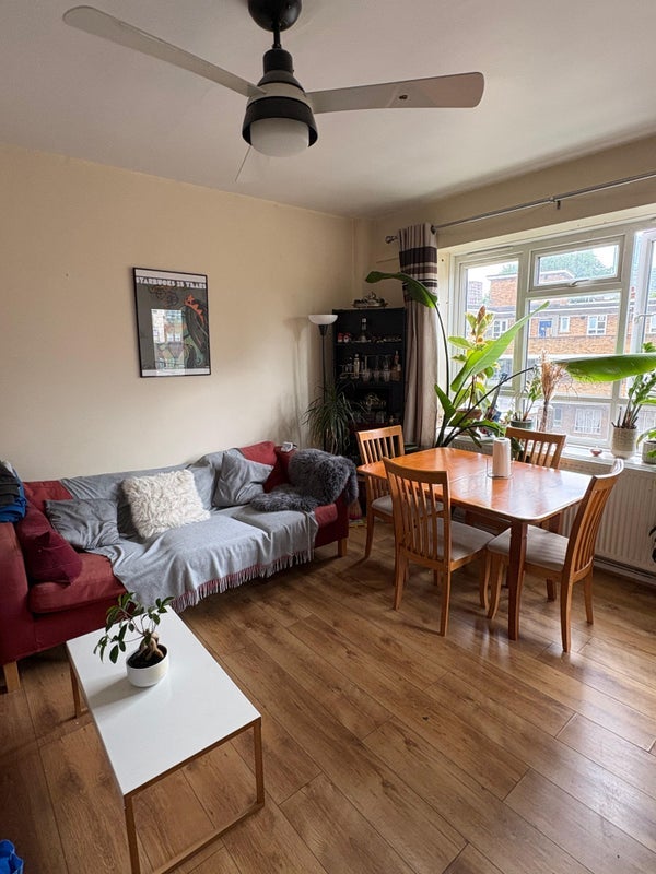 Flat Cherbury Street in Greater London