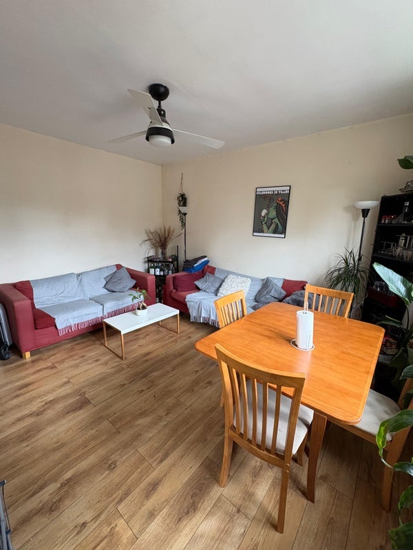 Flat Cherbury Street in Greater London