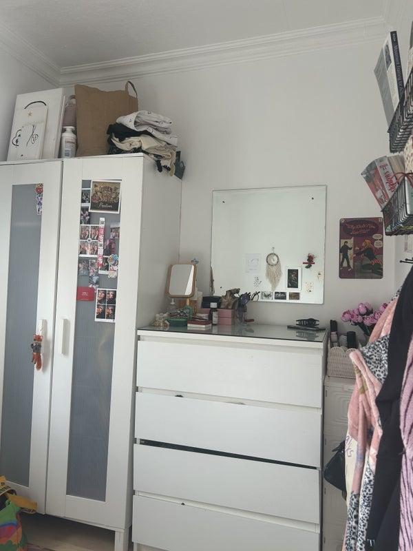 Room Leirum Street in Greater London