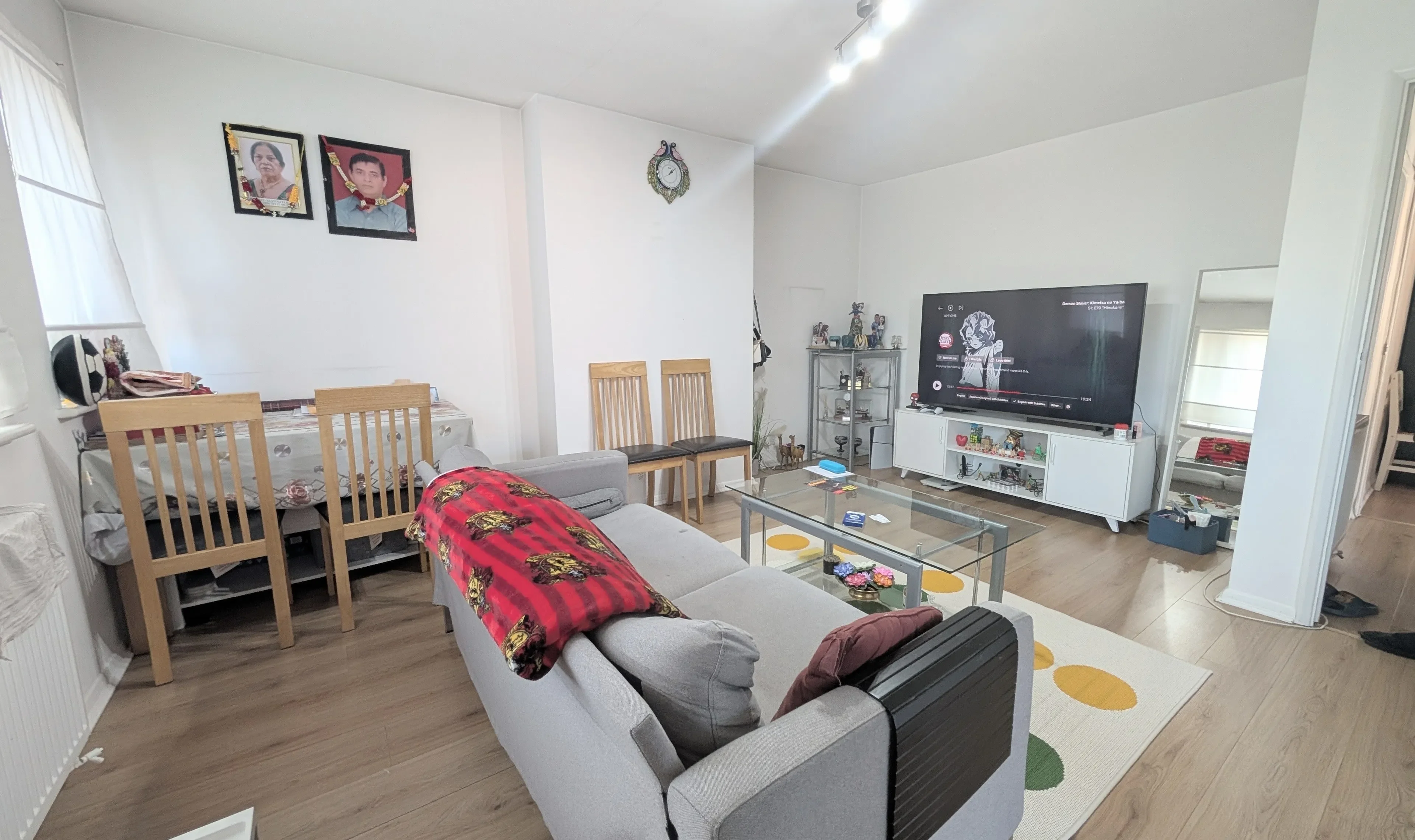 Flat Elms Lane in Greater London