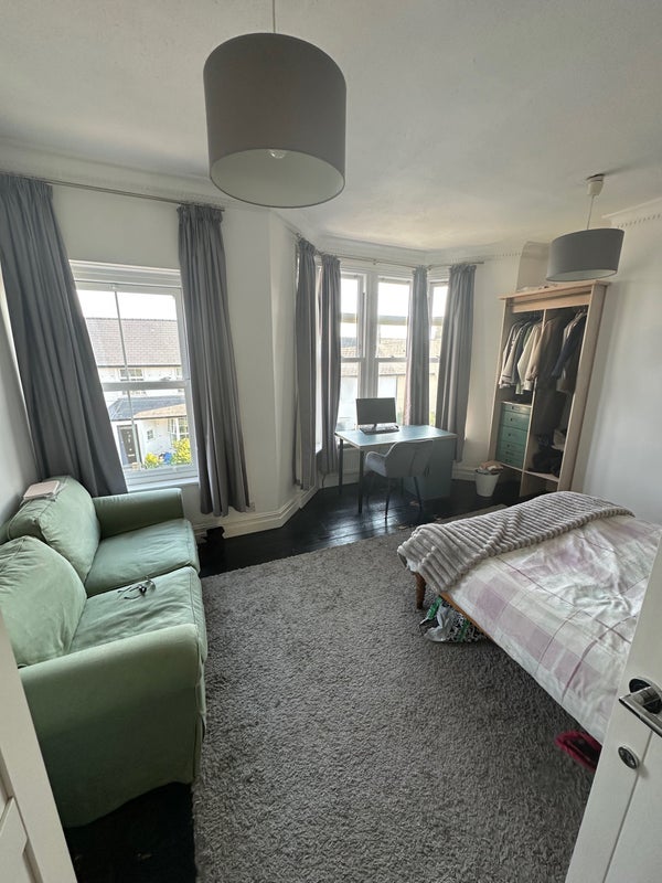 Room Burlington Terrace in Cardiff