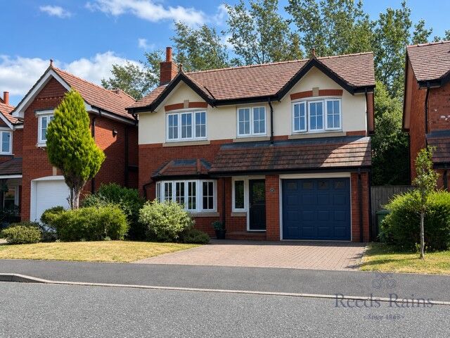 House Kingsbury Drive in Wilmslow