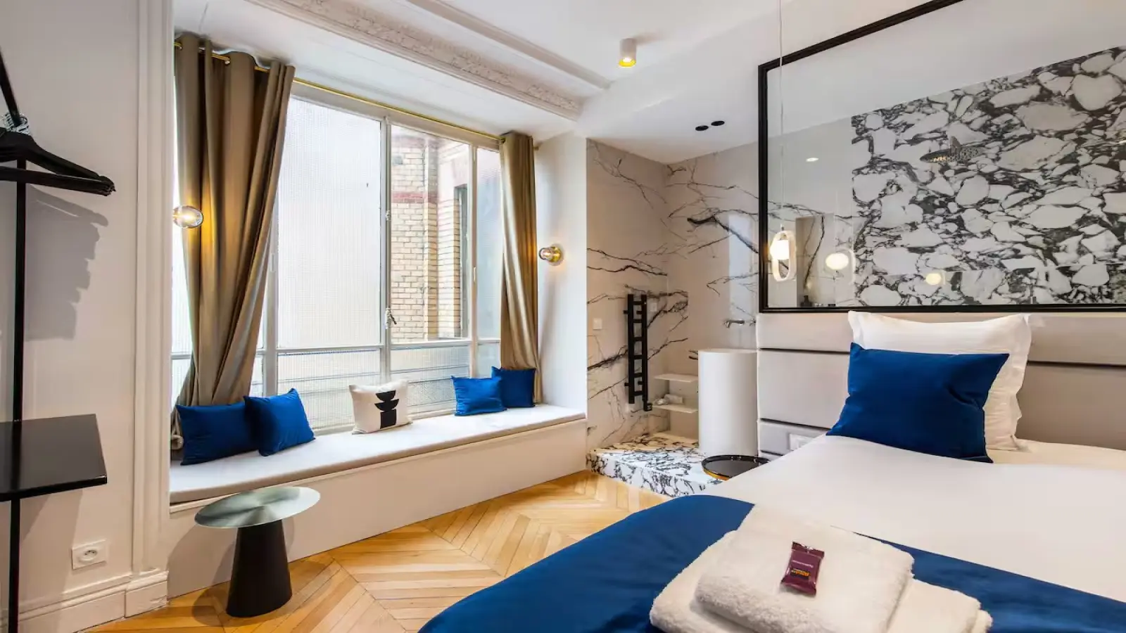 Appartement Rue de Lyon à Paris