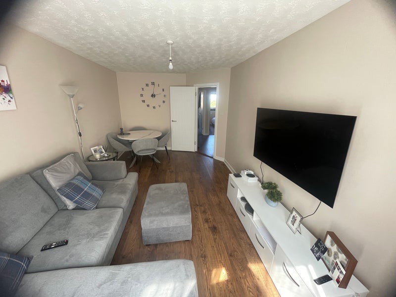 Room Slateford Road in City of Edinburgh