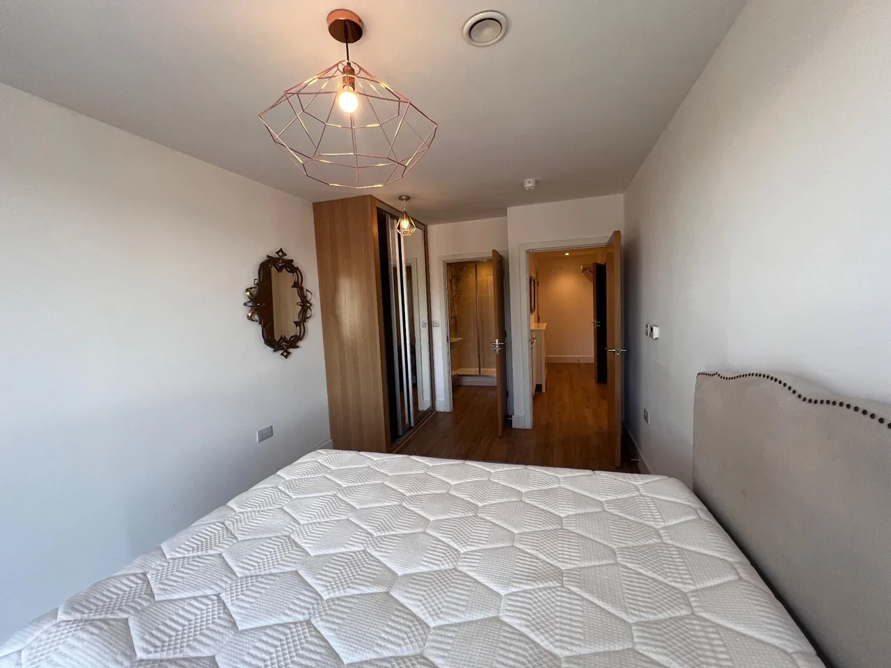 Flat Sidmouth Avenue in Greater London