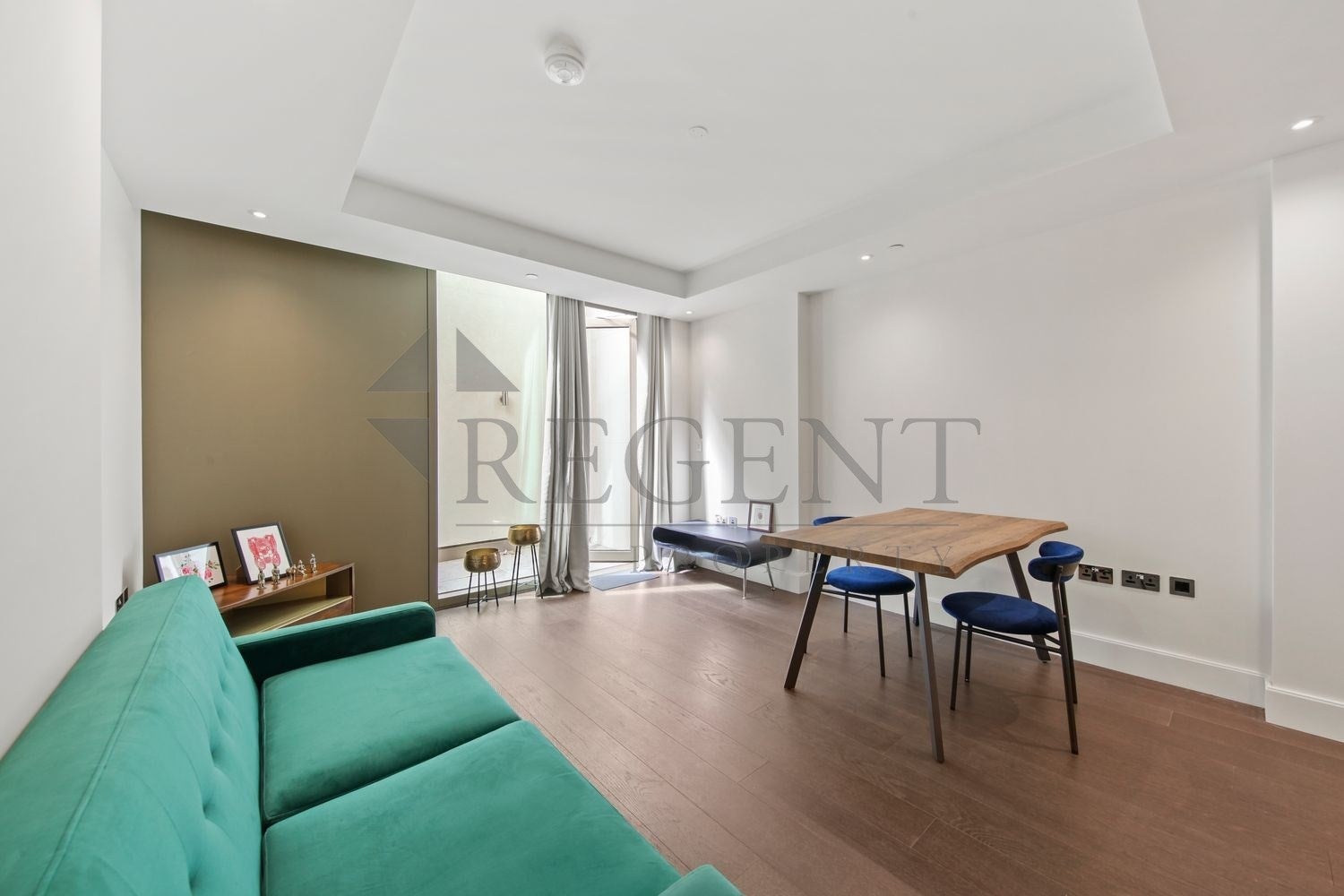 Flat Warwick Lane in Greater London