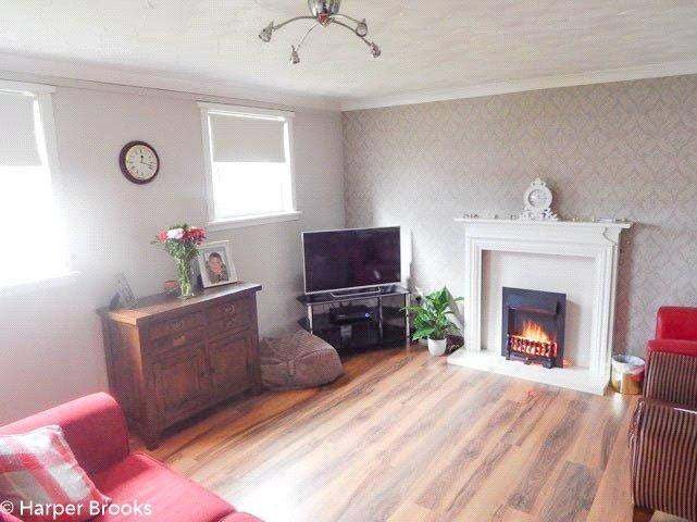 Flat Longstone Road in City of Edinburgh