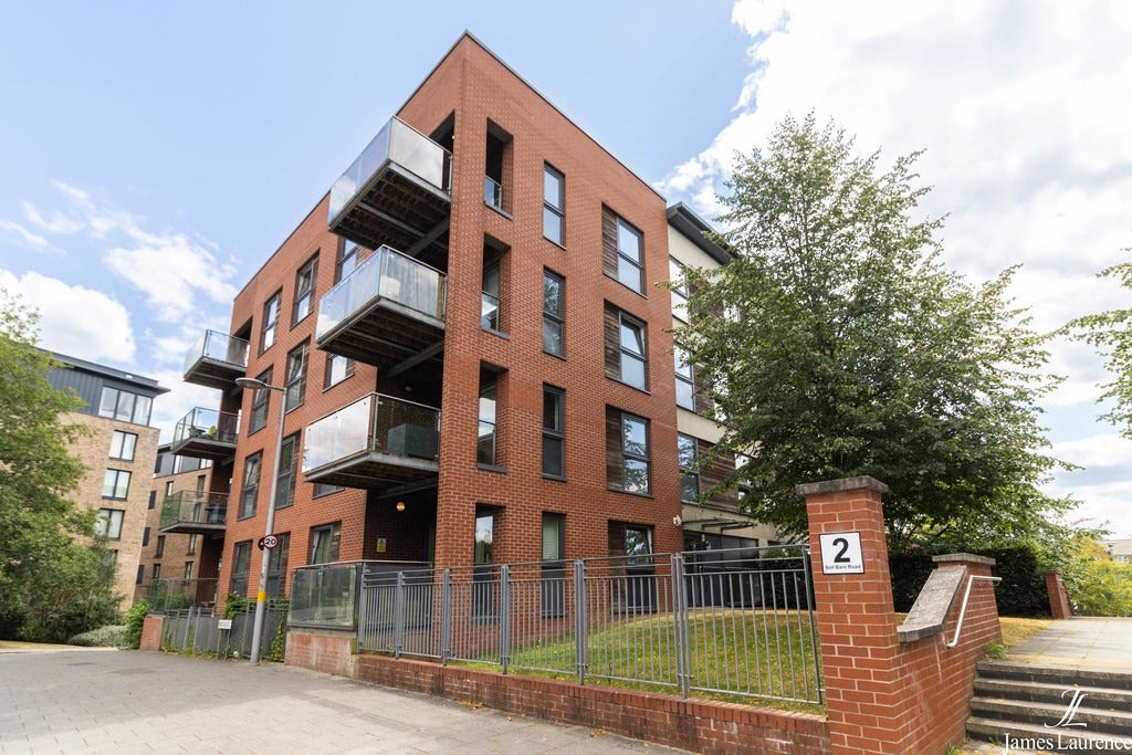 Flat Bell Barn Road in Birmingham