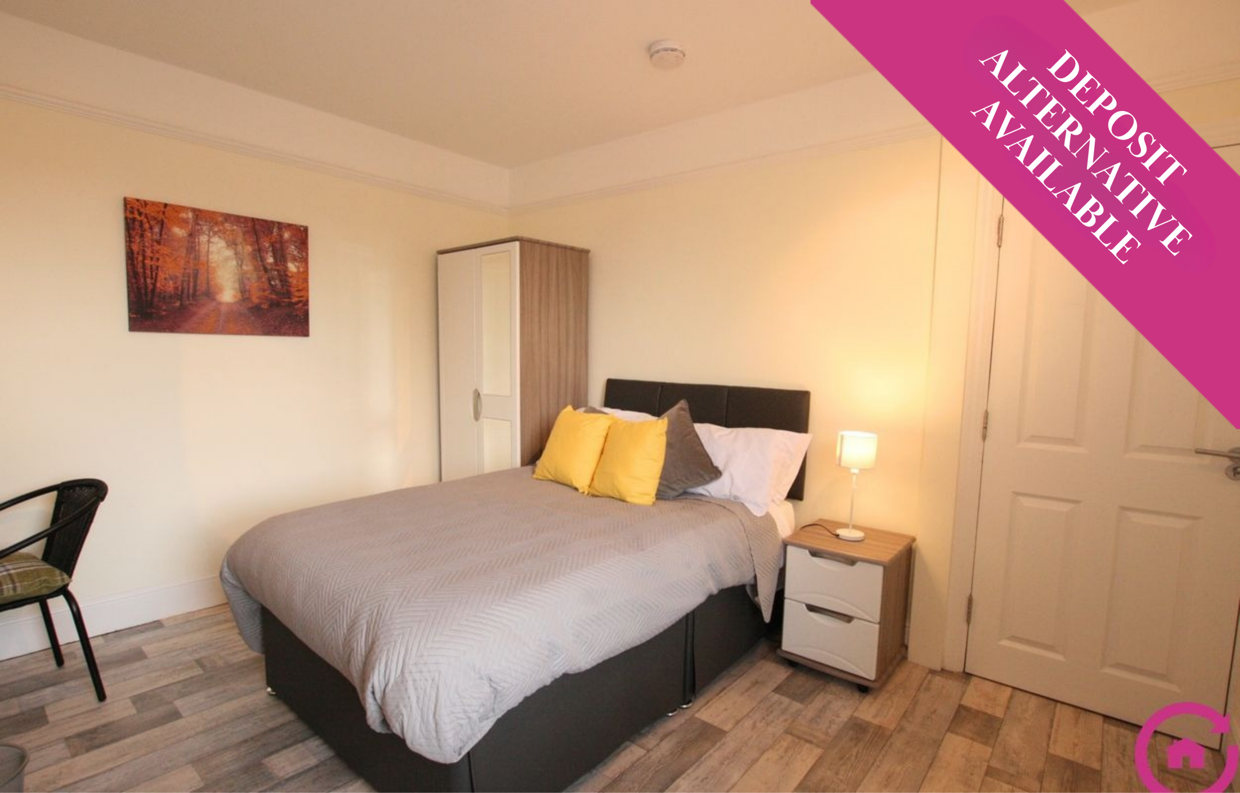 Room Central Road in Gloucester