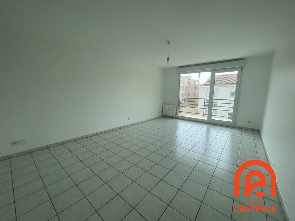 Appartement Rue de la République à Meyzieu