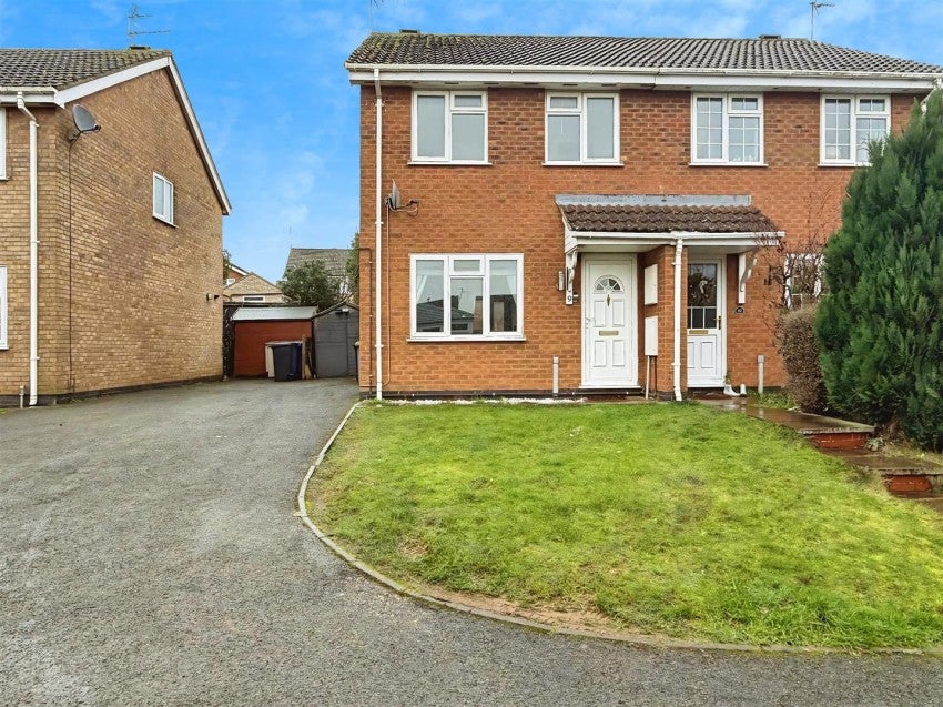 House Grace Court in Burton Latimer