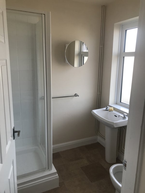 Room Ratcliffe Road in Charnwood