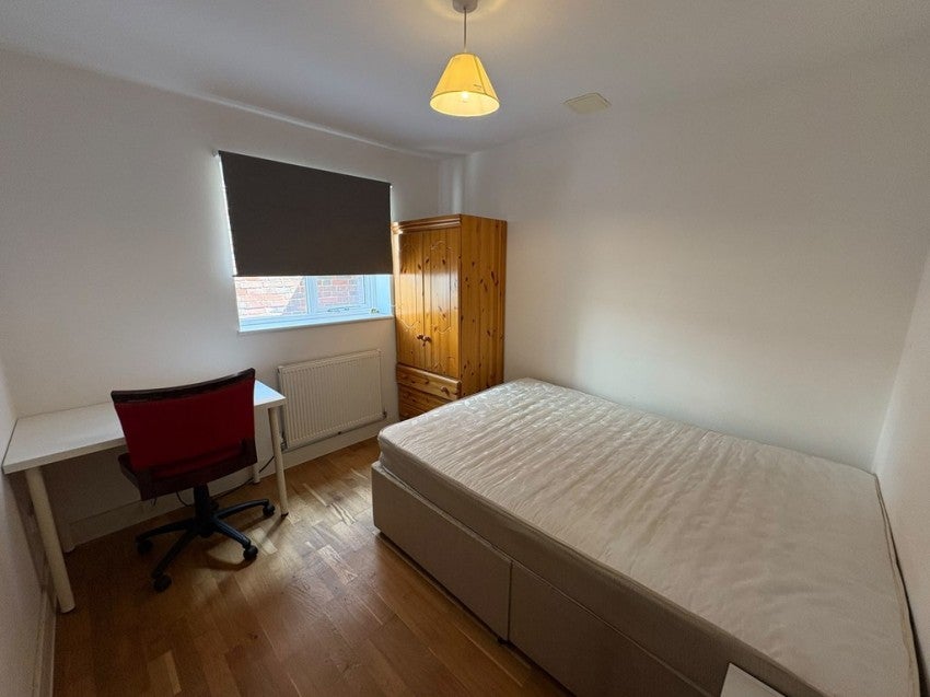 Room St Edward's Road in Portsmouth
