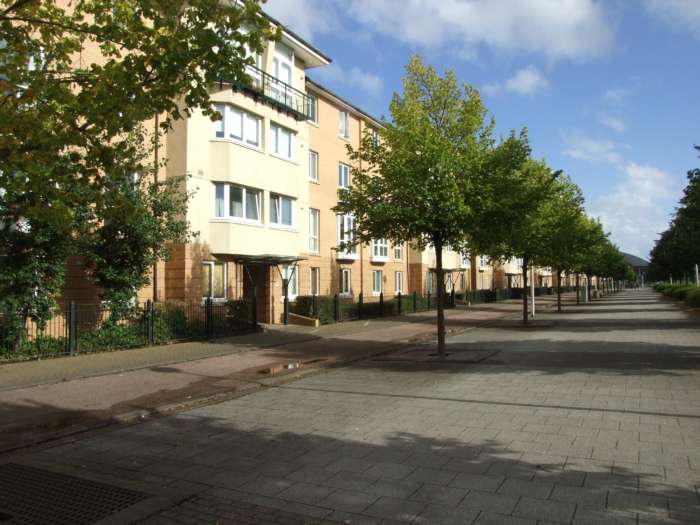 Flat Lloyd George Avenue in Cardiff