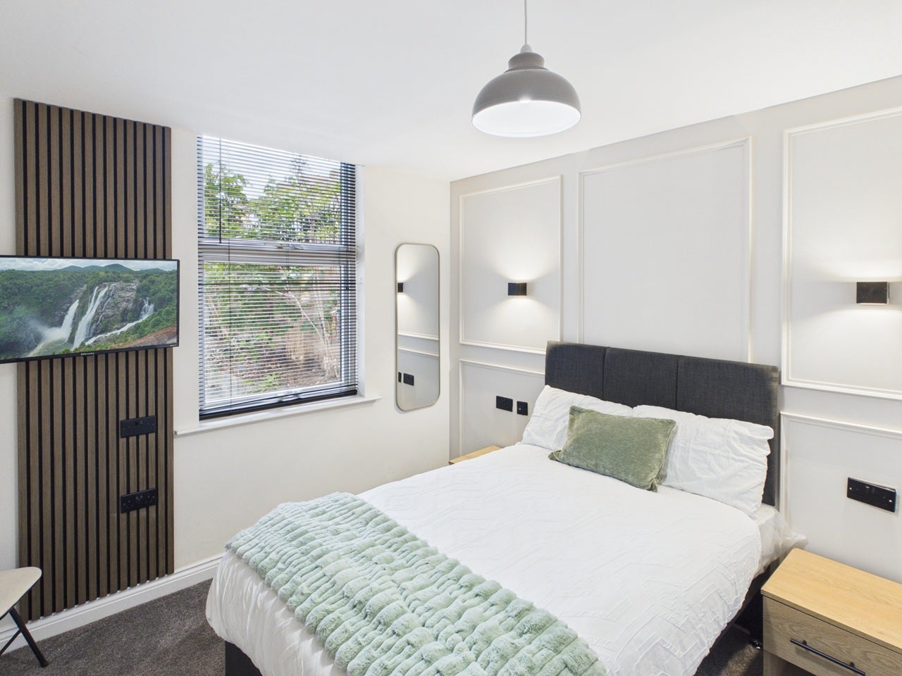 Room North Road in Darlington