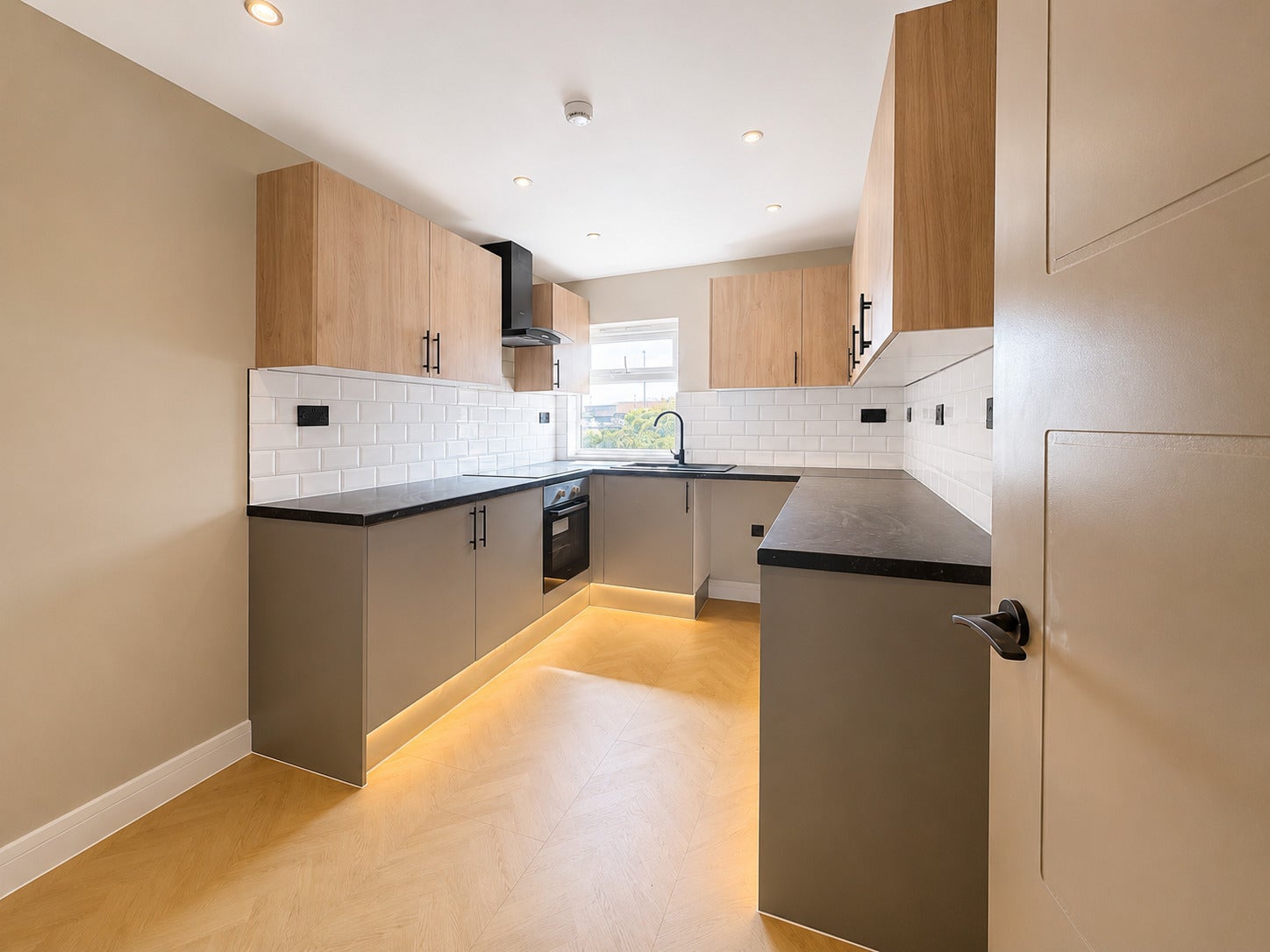 Room Hartington Road in Southend-on-Sea