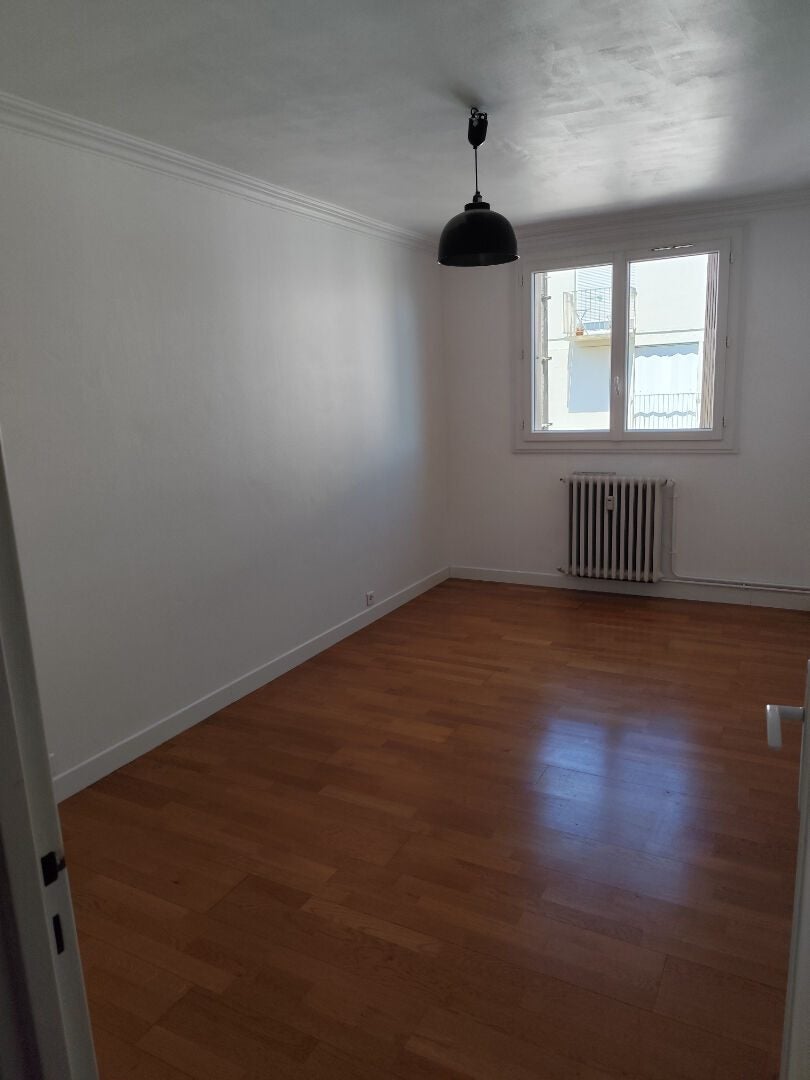 Flat Rue Bourdaloue in Châteauroux