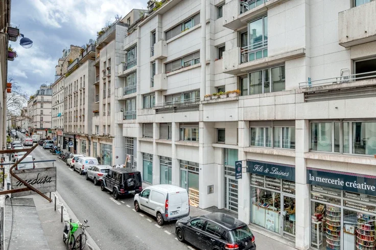 Appartement Rue de la Roquette à Paris