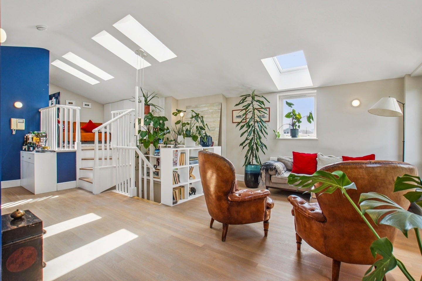 Flat Anhalt Road in Greater London