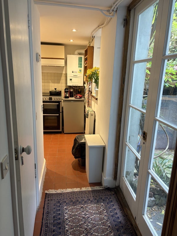 Room North Gower Street in Greater London