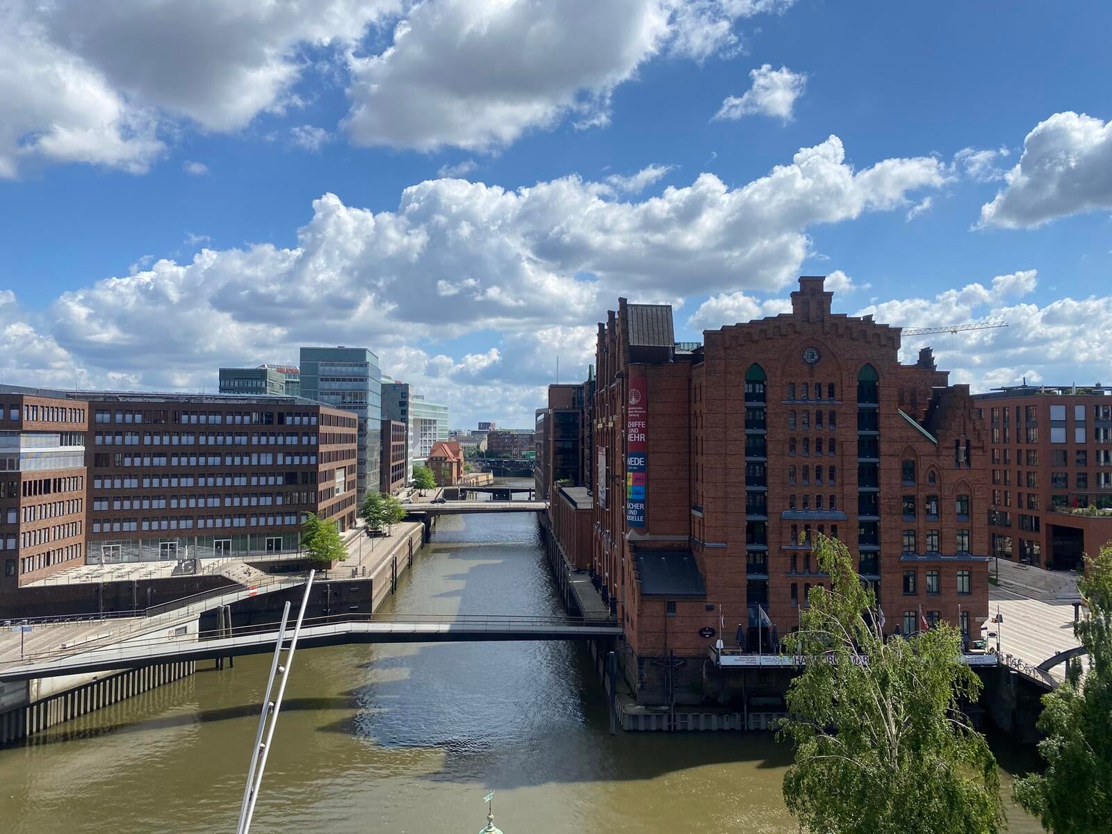 Zimmer Überseeboulevard in Hamburg