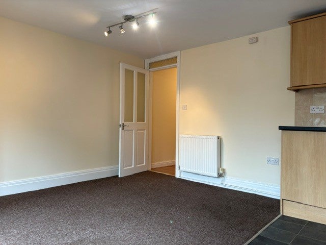 Flat Cliff Road in Hessle
