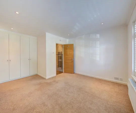 House Alpha Road in Greater London