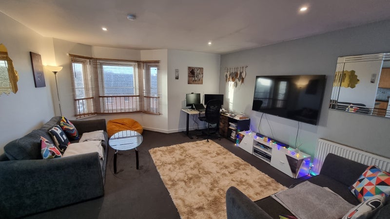 Room Anwoth Street in Glasgow