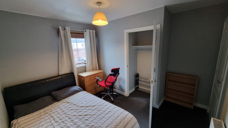 Room Anwoth Street in Glasgow