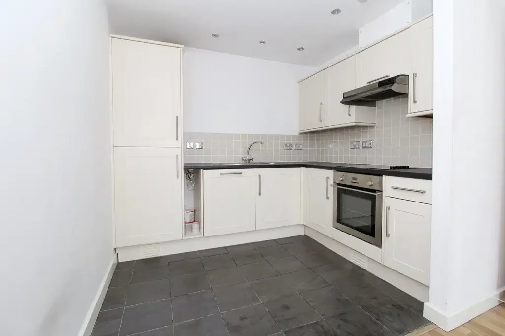 Flat Bryant Road in Bedworth