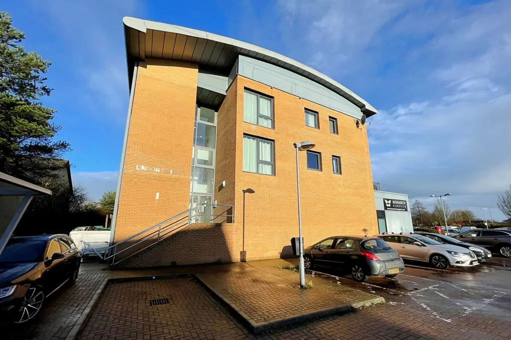 Flat Bryant Road in Bedworth
