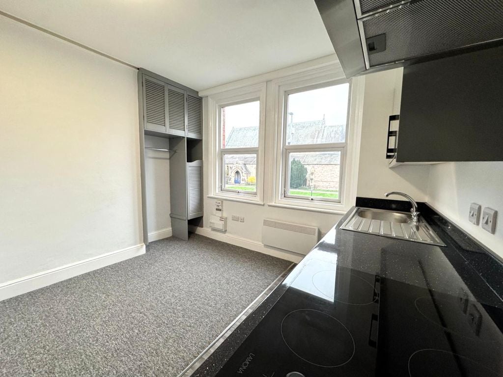 Flat Whitecross Road in Hereford