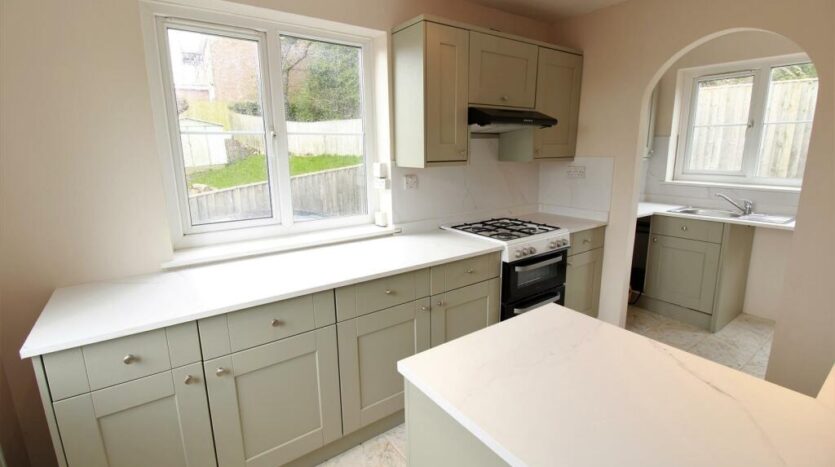 House Dove Close in Ryde